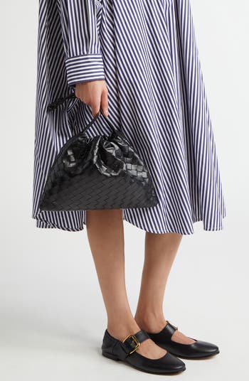 ハンドバッグ Bottega Veneta Dustbag Medium Shoulder Bag In Intrecciato 15 Bottega Veneta Medium Dustbag Intrecciato Leather Shoulder