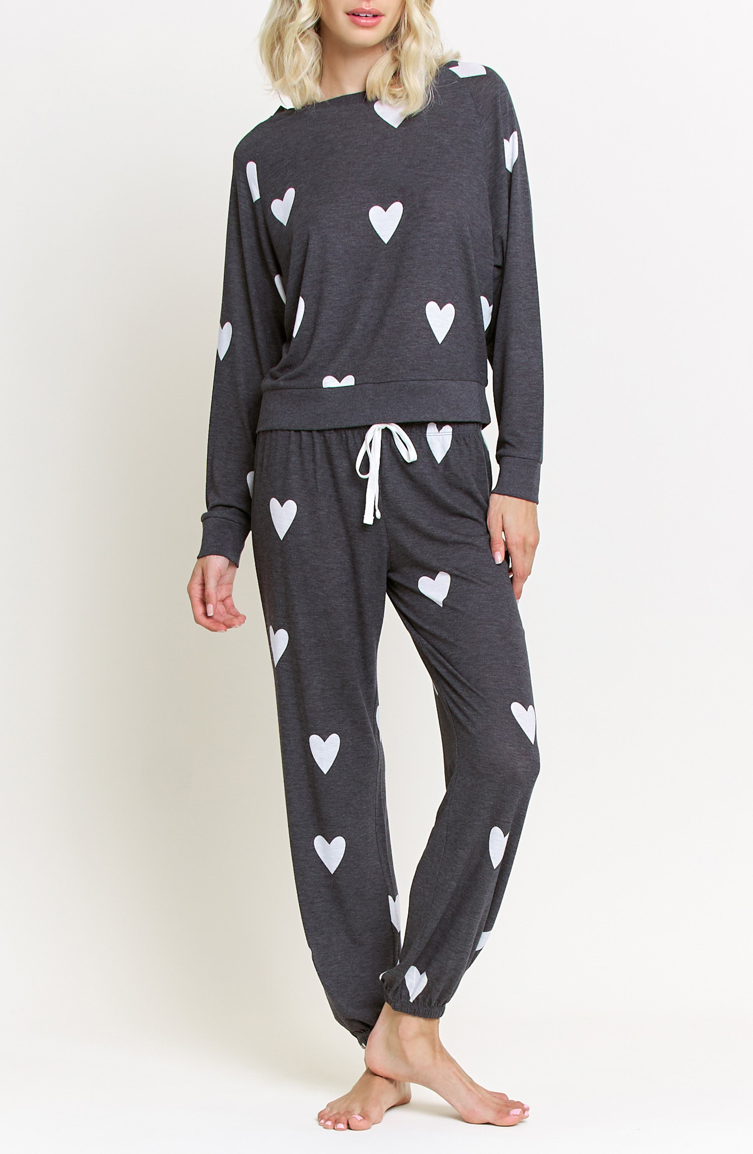 NOIR HEARTS