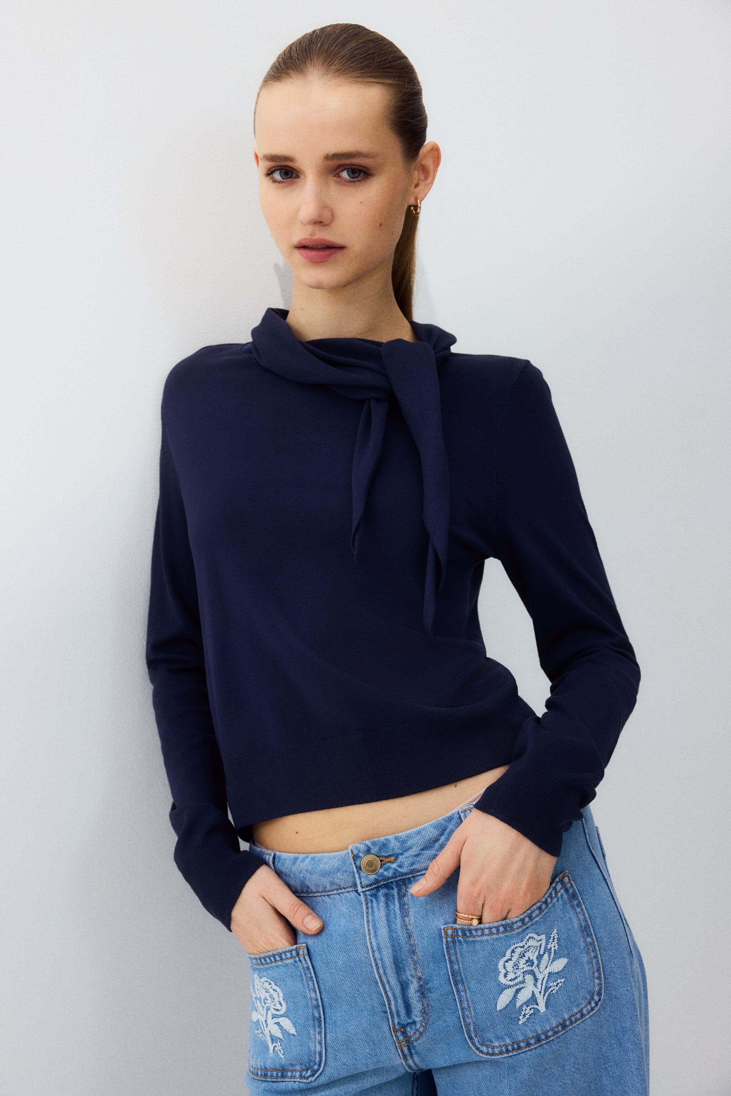 Scarf-collar Jumper - image 4
