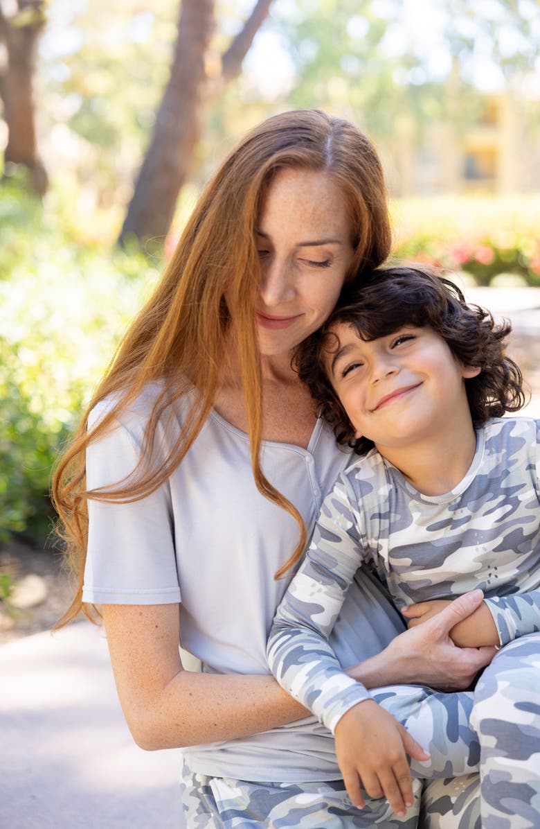 Bellabu Bear Kids' Grey Camo Fitted Two-Piece Pajamas, Alternate, color, 