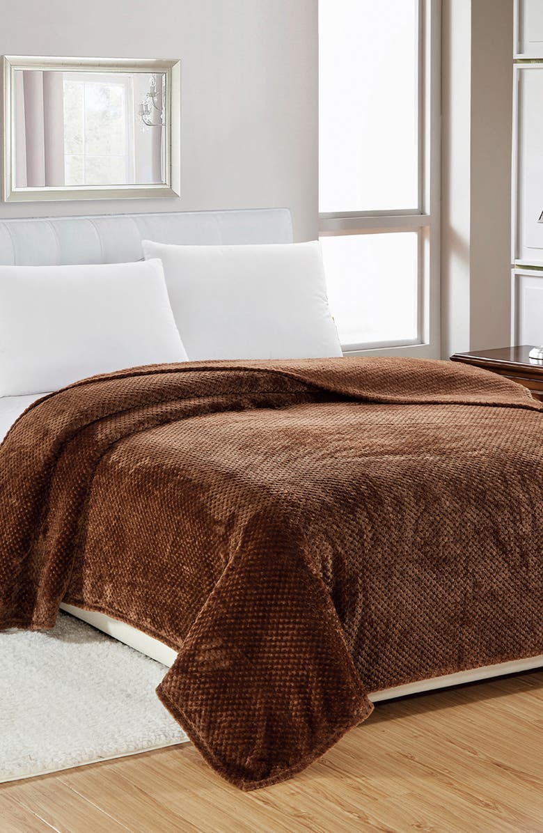 Luxury Home Textured Fleece Throw Blanket, Alternate, color, Chocolate