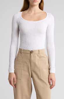 Elodie Scoop Neck Long Sleeve Seamless Crop Top