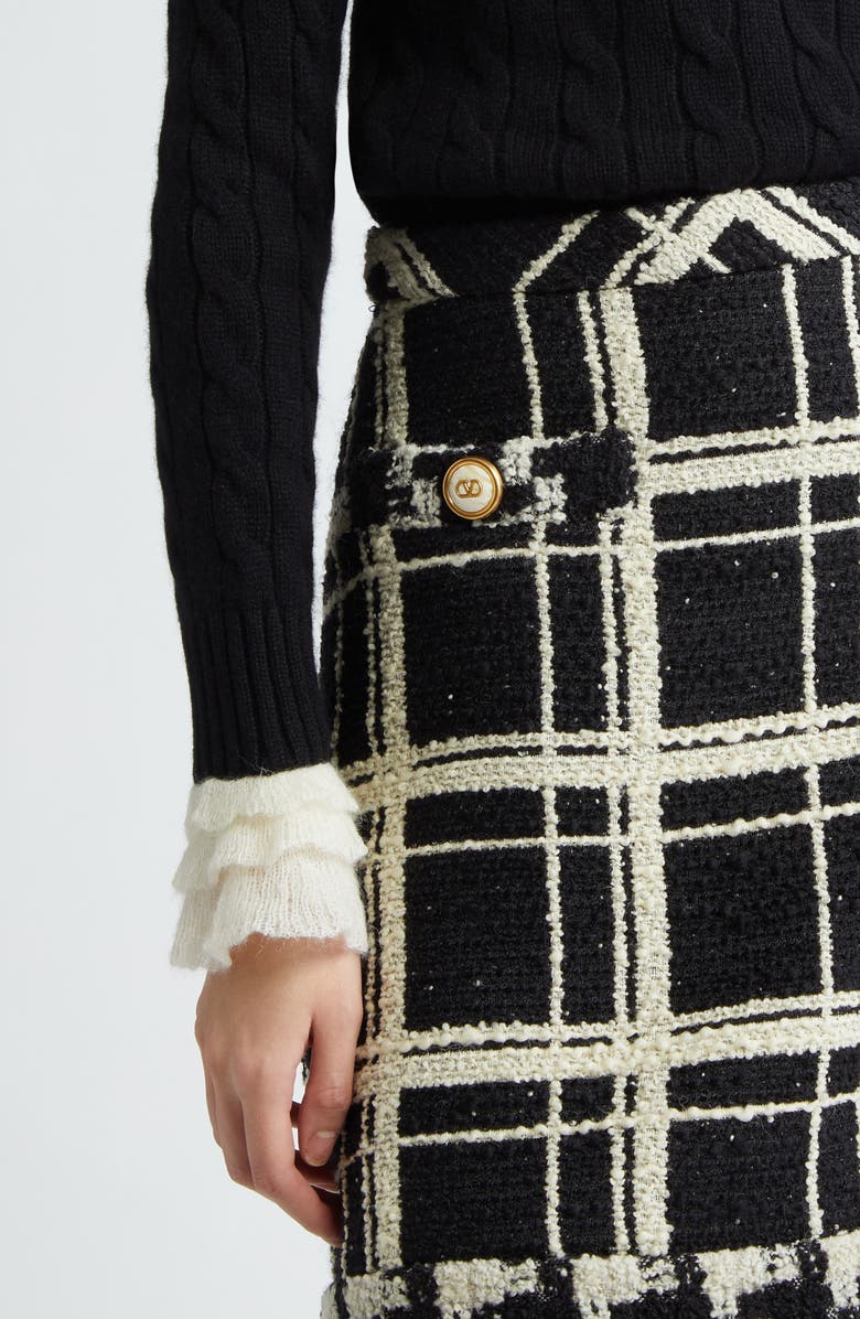 Valentino Garavani Ruffle Cuff Cable Cashmere Sweater, Alternate, color, Ivory/ Black