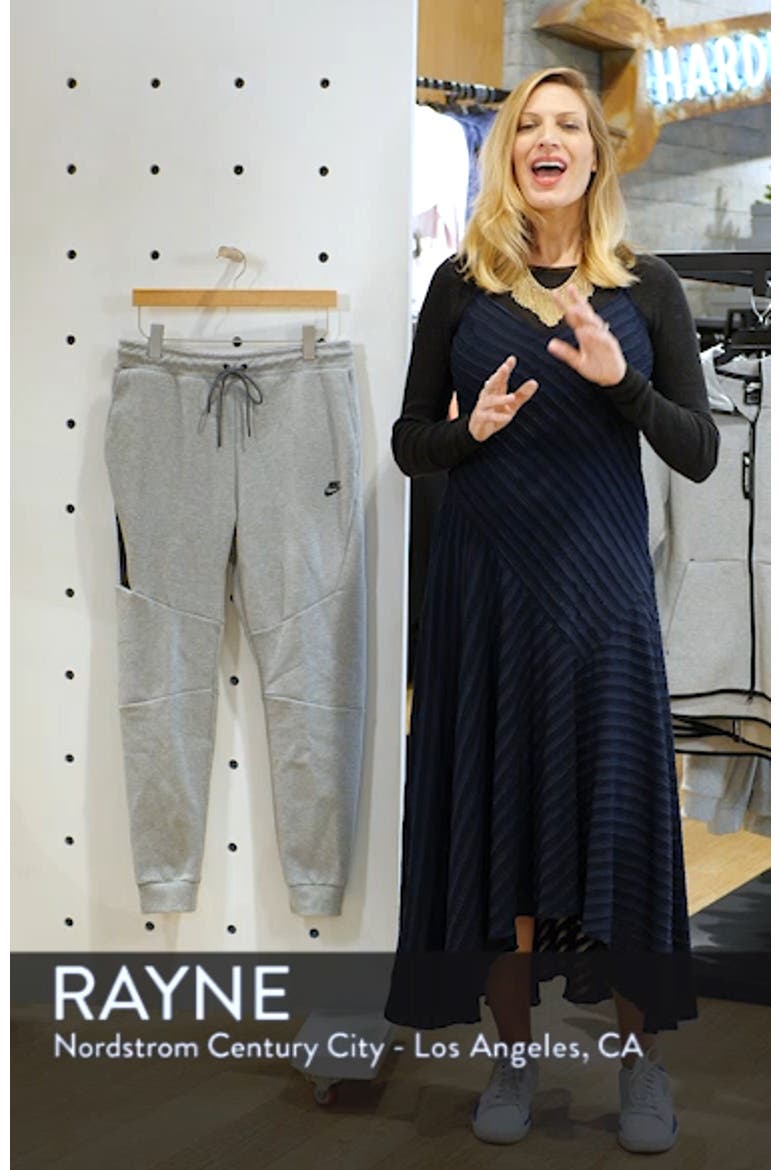 Tech Fleece Jogger Pants video