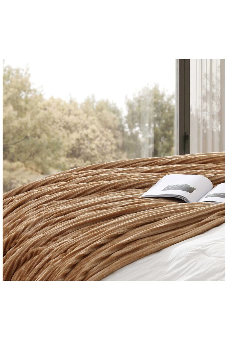 Mountain Valley RIbbed Plush Throw Blanket, Alternate, color, MEDIUM / DARK BROWN