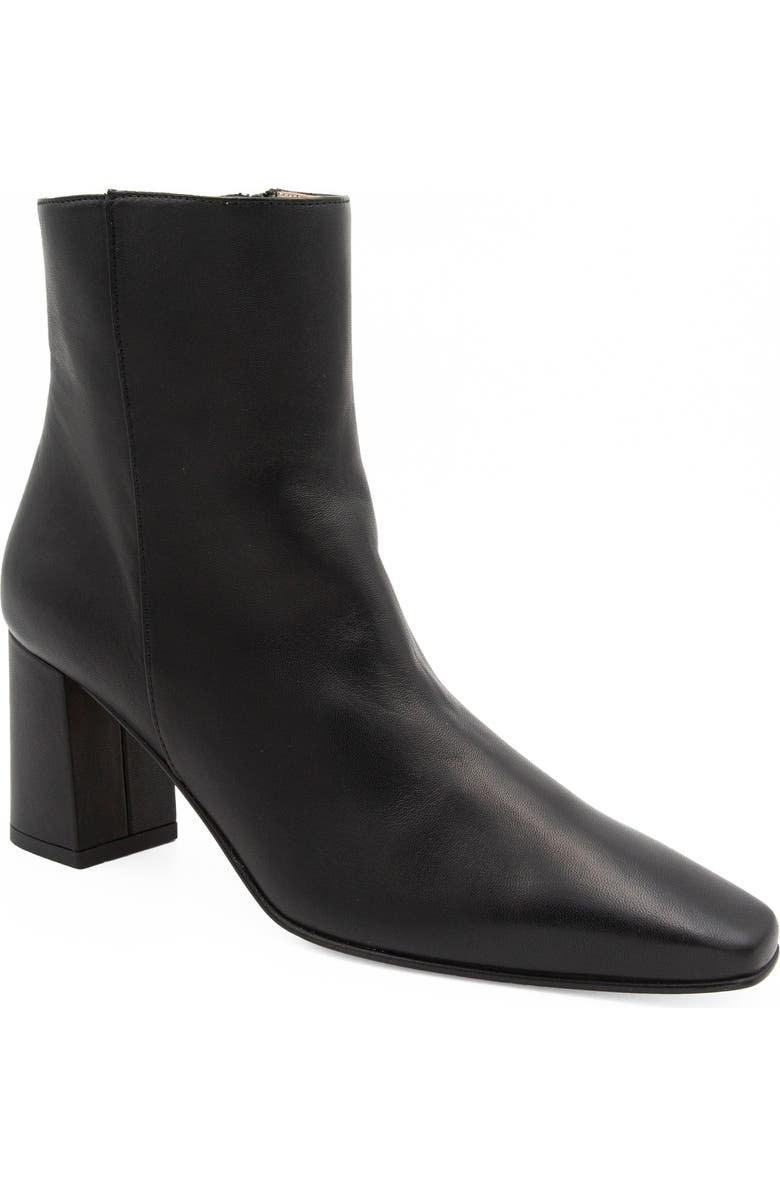 Amalfi by Rangoni Faraona Block Heel Bootie, Main, color,