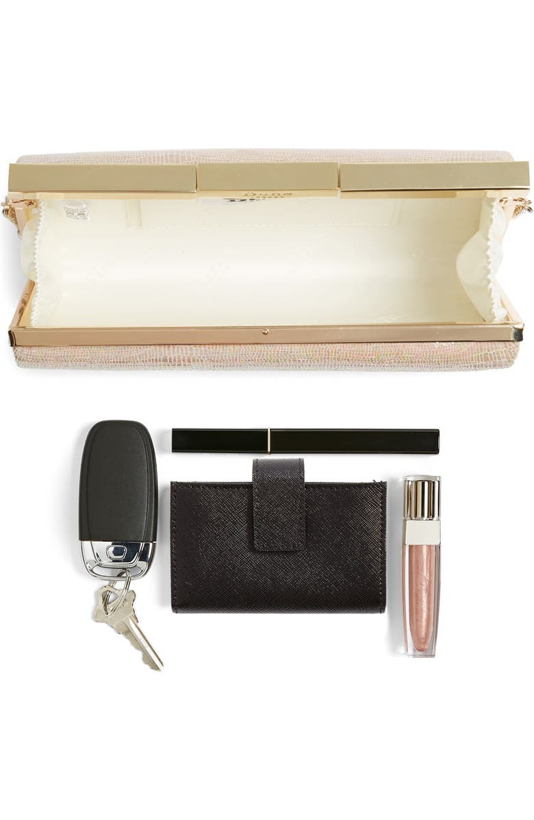 Dune London , Alternate, color,