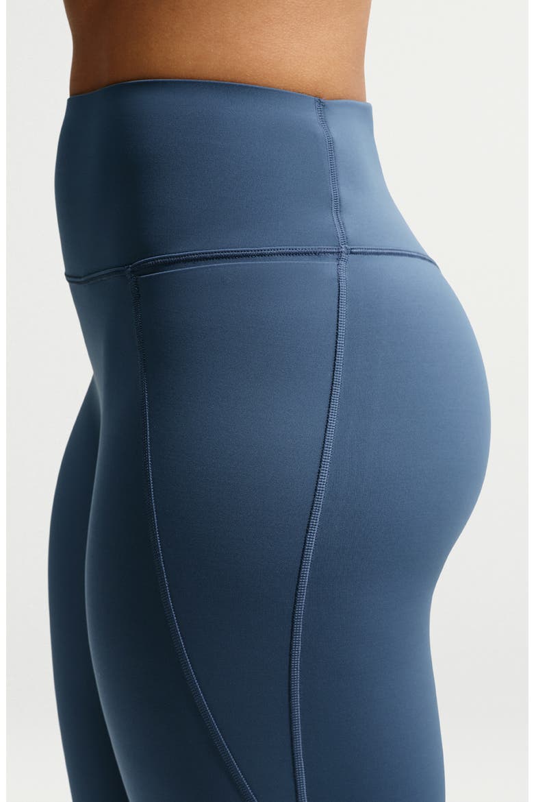 Universa Medium-Support High-Waisted Pocket 7/8 Leggings, Alternate, color, 438 438 NEW SLATE/NEW SLATE/MIDNIGHT NAVY