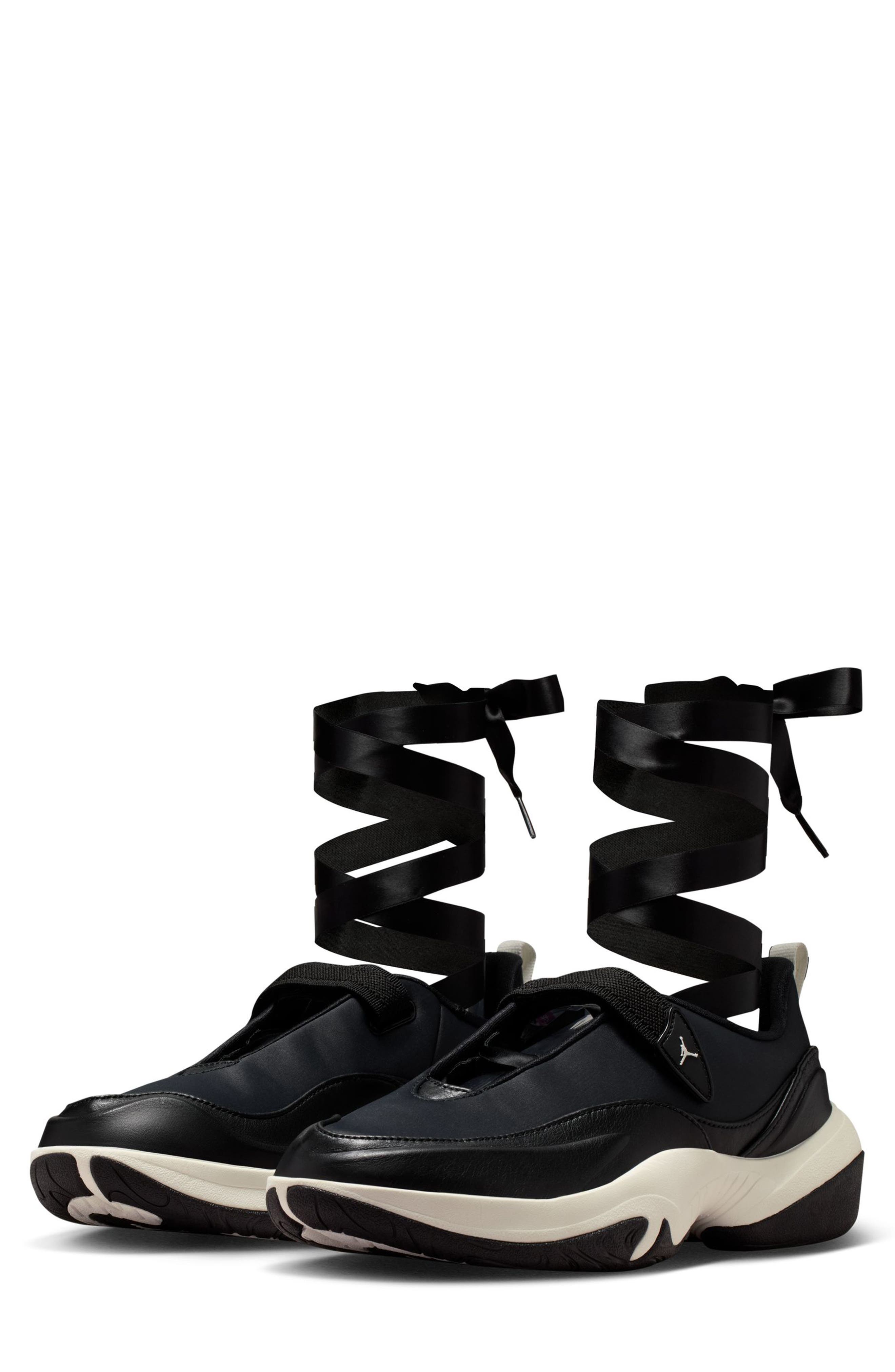 Jordan The Jordan Pointe Sneaker, Main, color, Black/ Sail