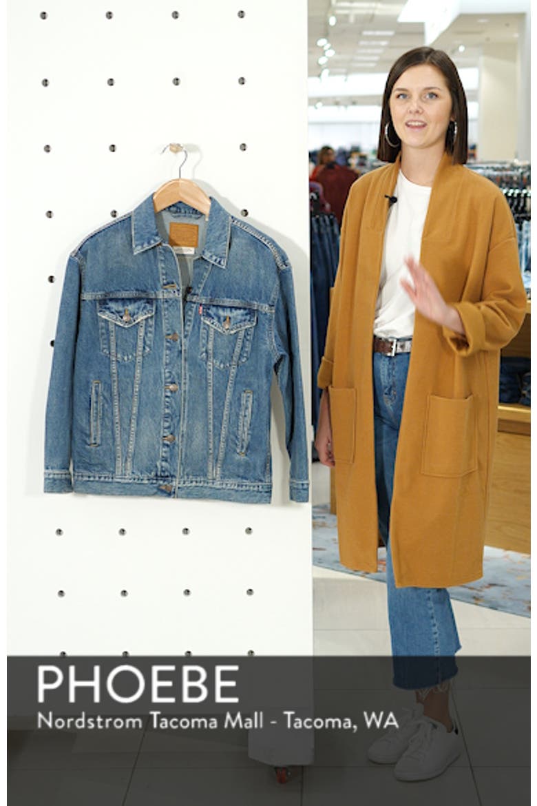Levi's® Baggy Trucker Denim Jacket video
