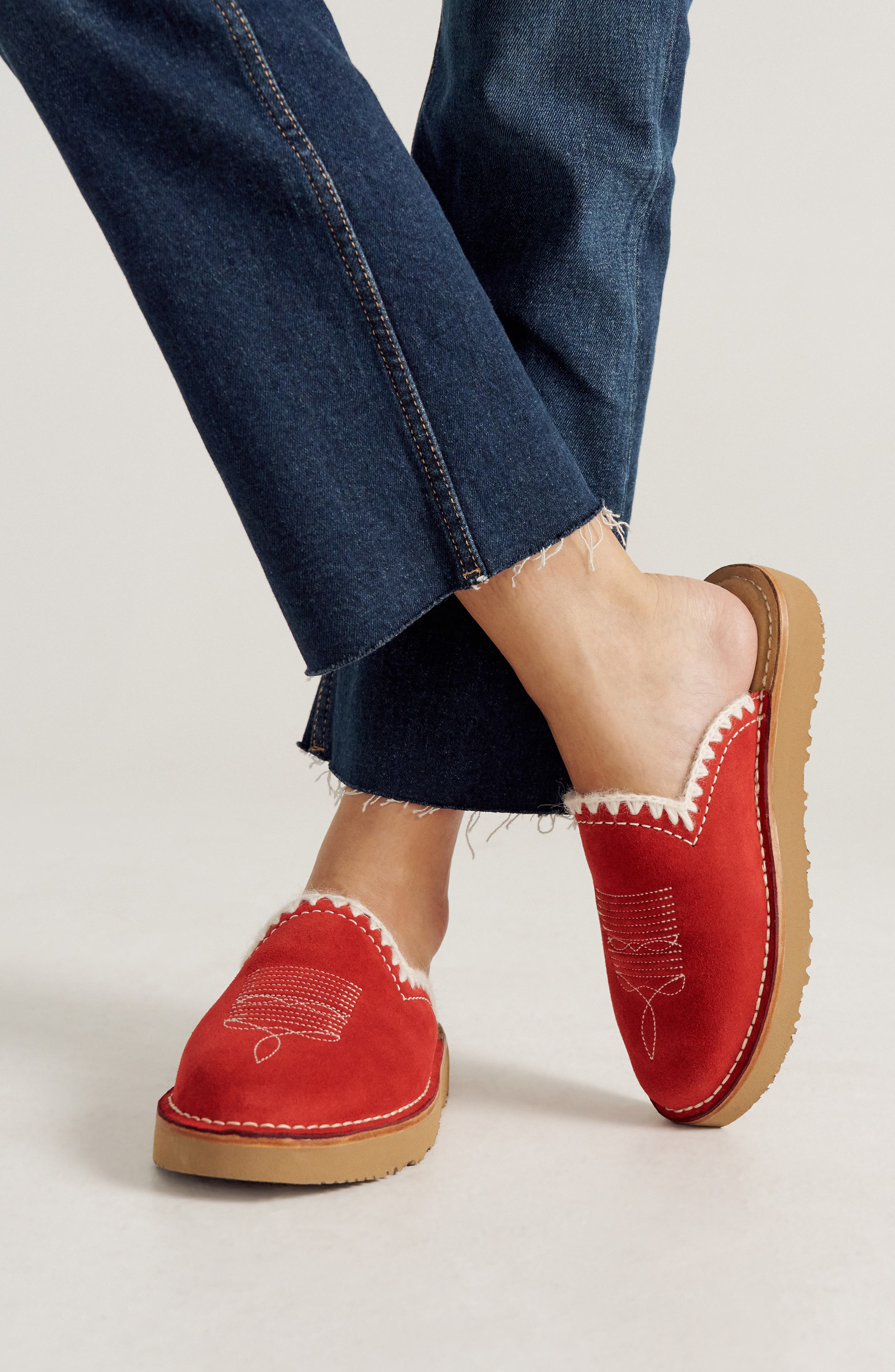 The Olivia Mule, Alternate, color, CHERRY