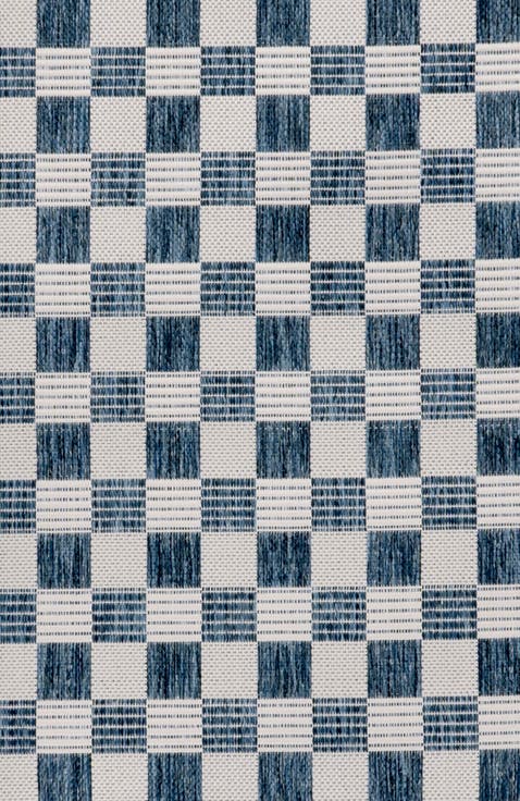 Aimee Traditional Cottage Checkerboard Indoor/Outdoor Area Rug