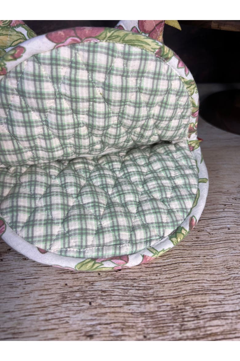 Happy Hen Potholder in Cream Floral, Alternate, color, Cream