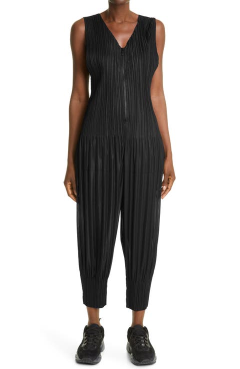 Pleated Sleeveless Jumpsuit
