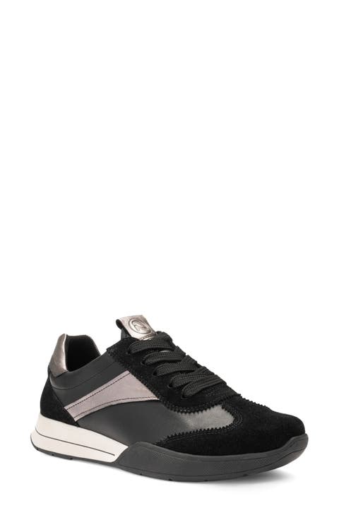 Myrtle Sneaker (Women)