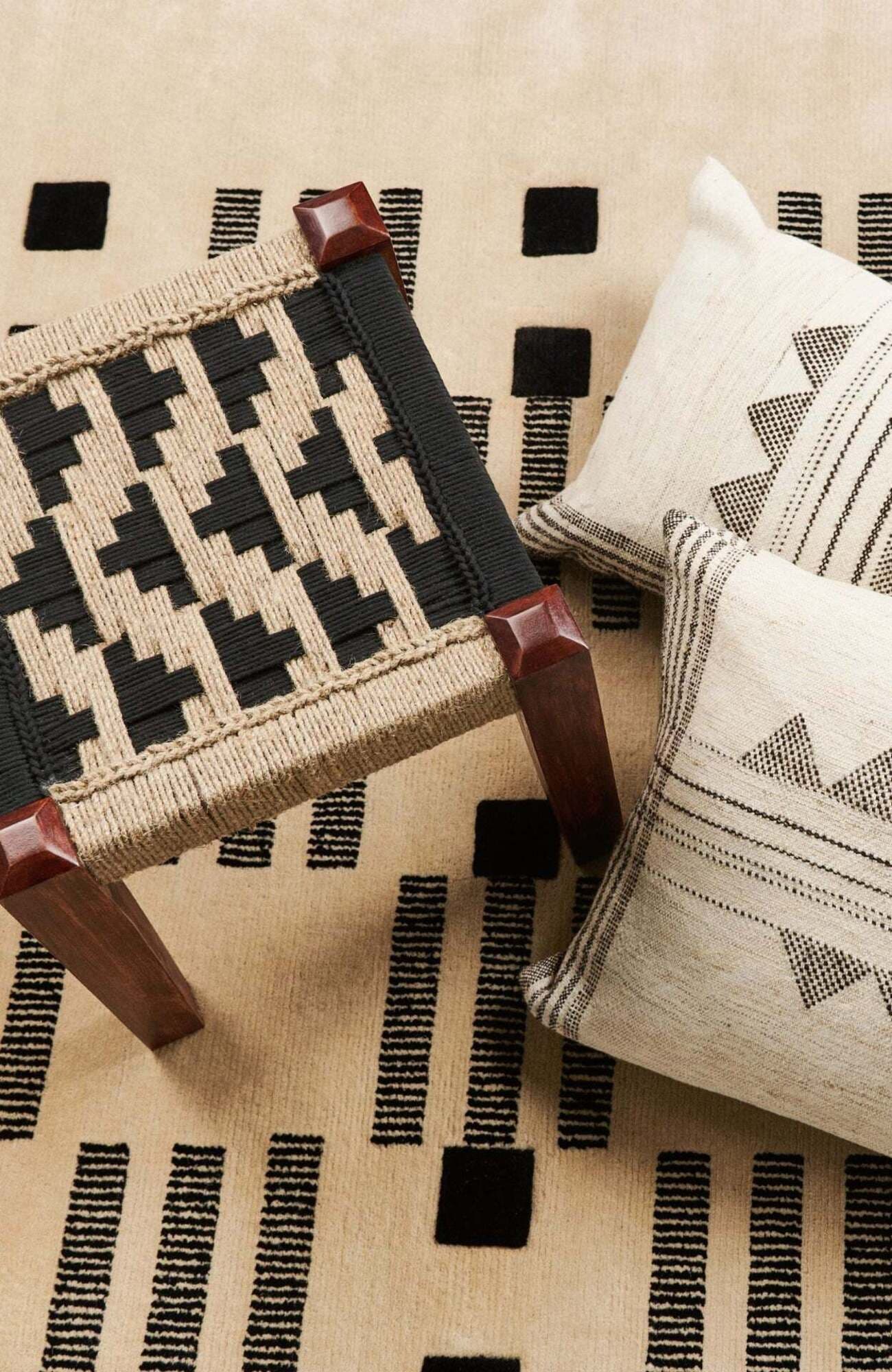 Studio Variously Kora Handloom Lumbar Pillow - Thumbnail 3