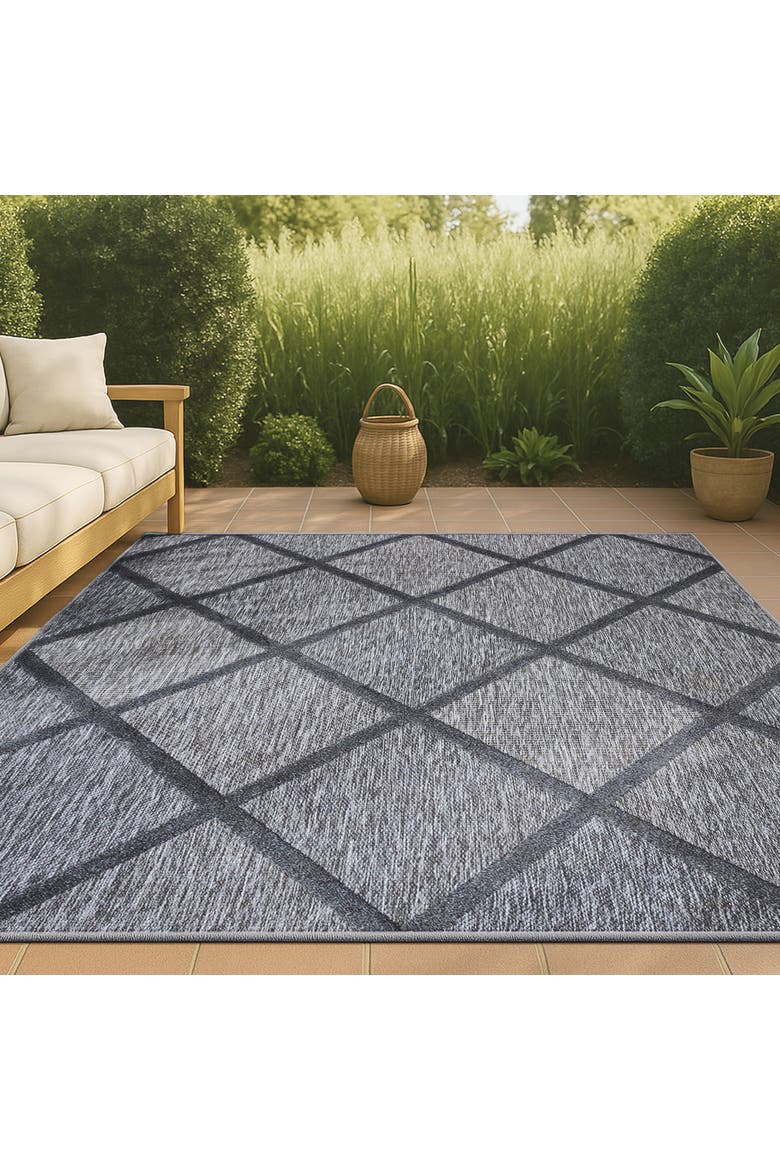 Salines Diamond Trellis Indoor/Outdoor Area Rug, Alternate, color, Dark Gray
