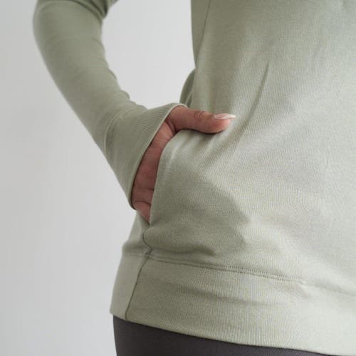 Eavolu Acadia Split-sleeve Long-sleeve Top In Fern