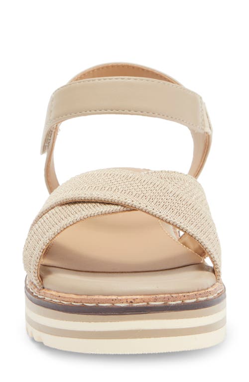 Me Too Halen Sandal In Bisque Metallic