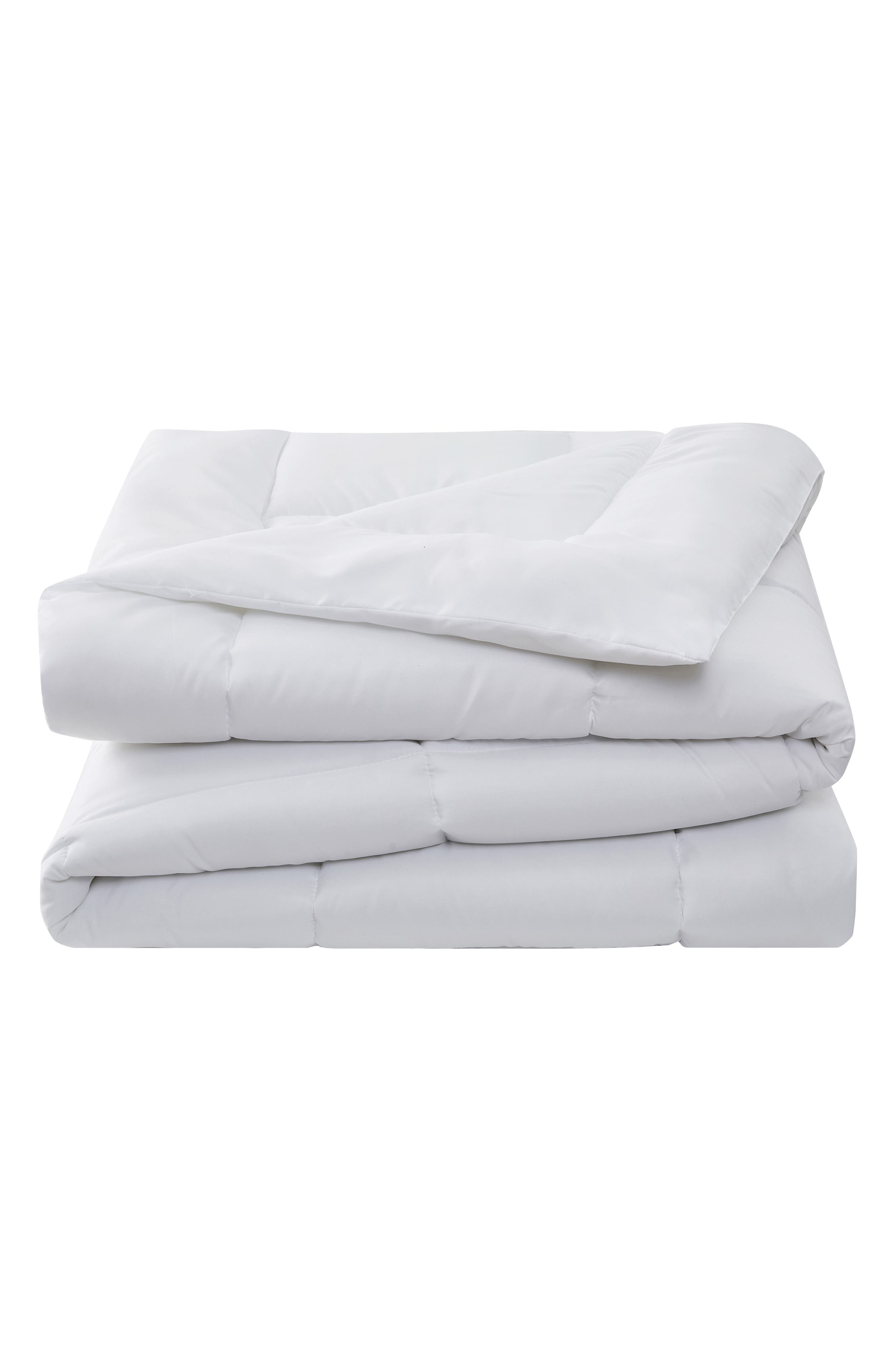 VCNY HOME Perry Ellis Portfolio Down Alternative Comforter