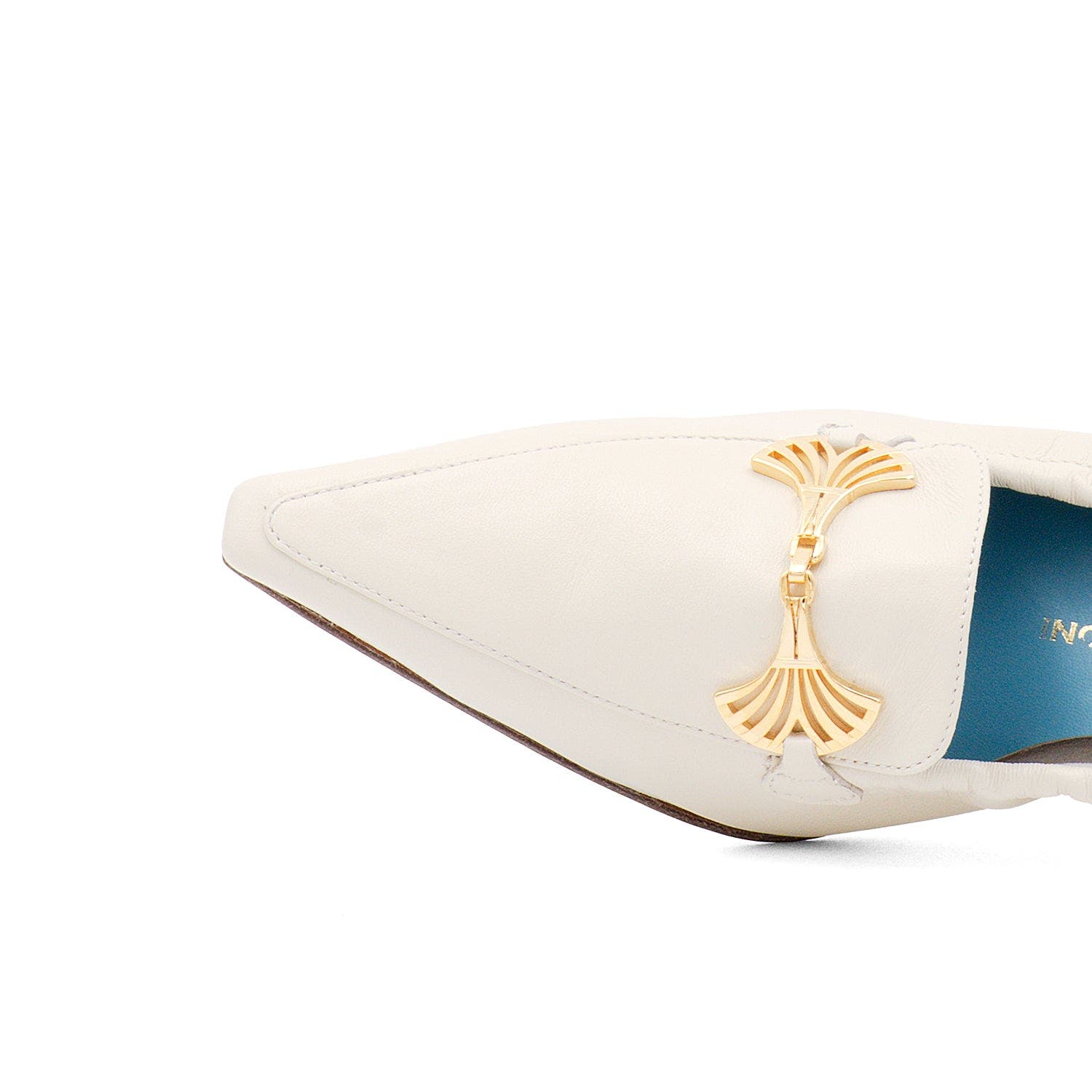 Valentina Rangoni Vetta Pump, Off White, 1/2 in Heel, Alternate, color, Off White