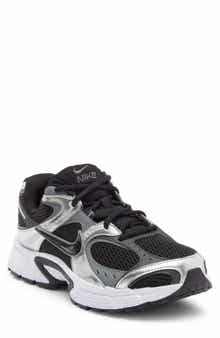 V5 RNR Sneaker