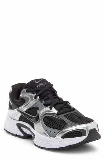 V5 RNR Sneaker