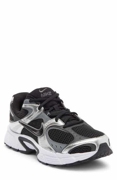 V5 RNR Sneaker