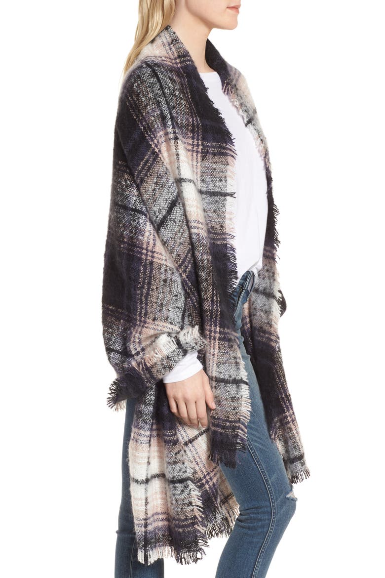 Tartan Blanket Wrap, Alternate, color, BLACK COMBO