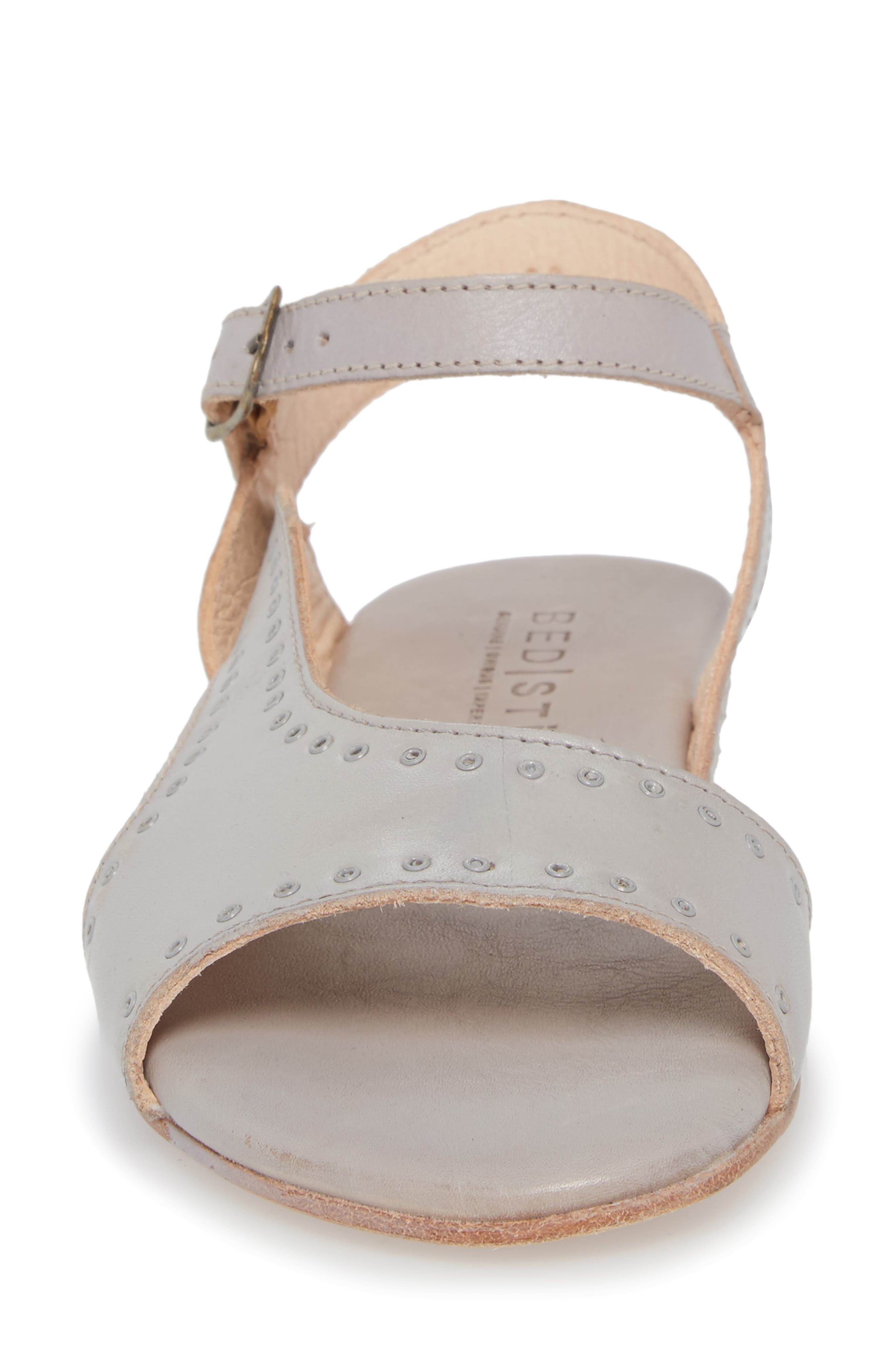 Auburn Flat Sandal, Alternate, color, LIGHT GREY LEATHER