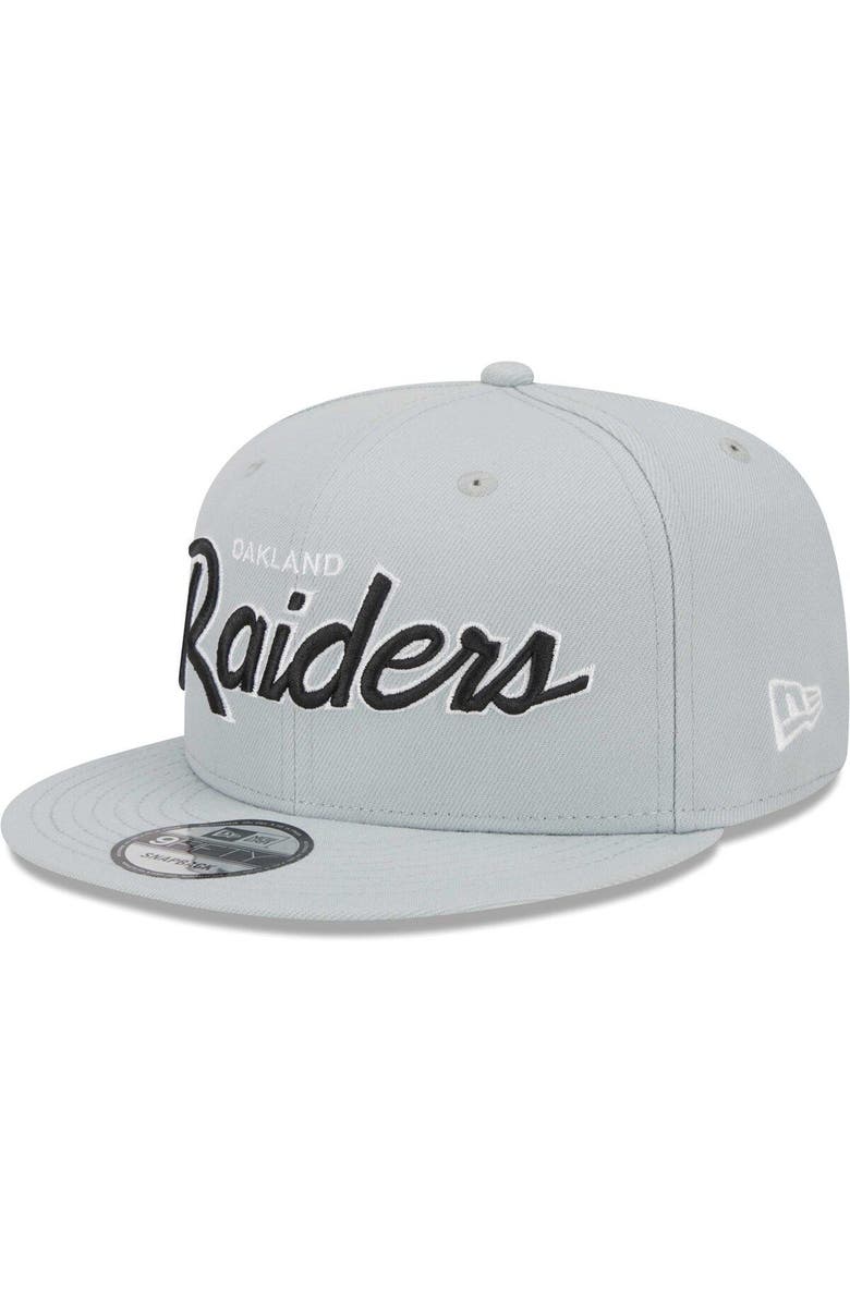 New Era Men's New Era Silver Oakland Raiders Gridiron Classics Main Script 9FIFTY Snapback Hat, Alternate, color, Silver
