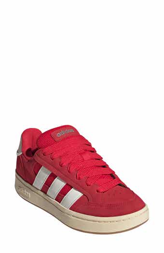 adidas Alpha Sk8 Sneaker
