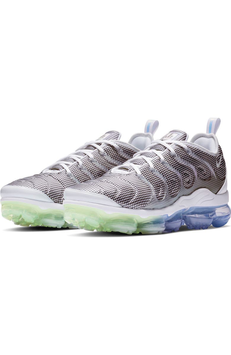 Nike Air VaporMax Plus Sneaker, Main, color,