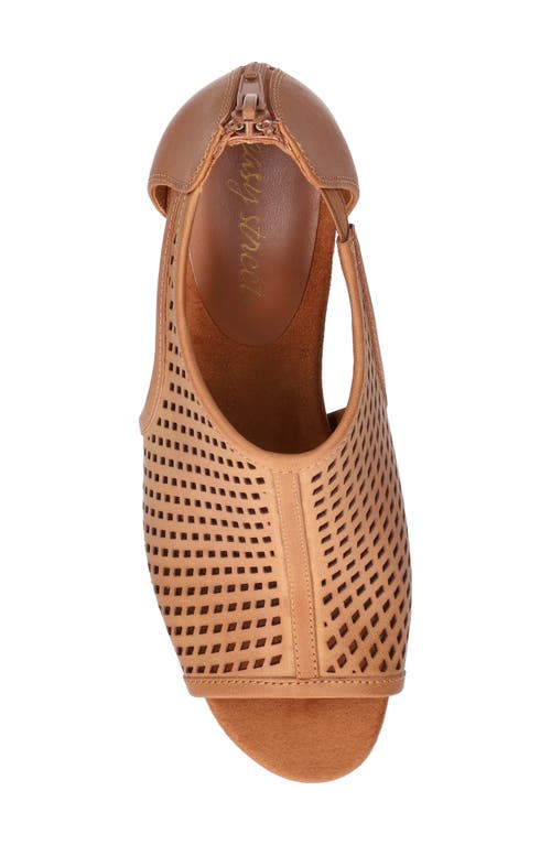 EASY STREET EASY STREET AMIRA LASER CUT PUMP