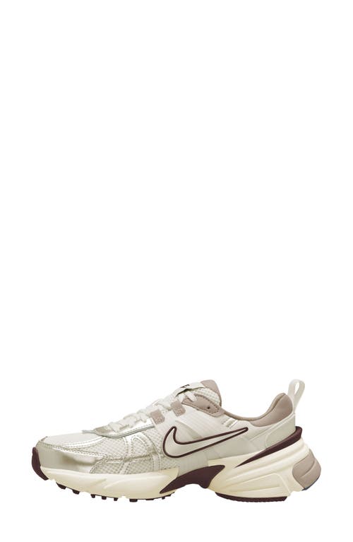 Nike V2k Run Sneaker