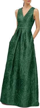 Kay Unger Mariah Crinkle Pleated Gown