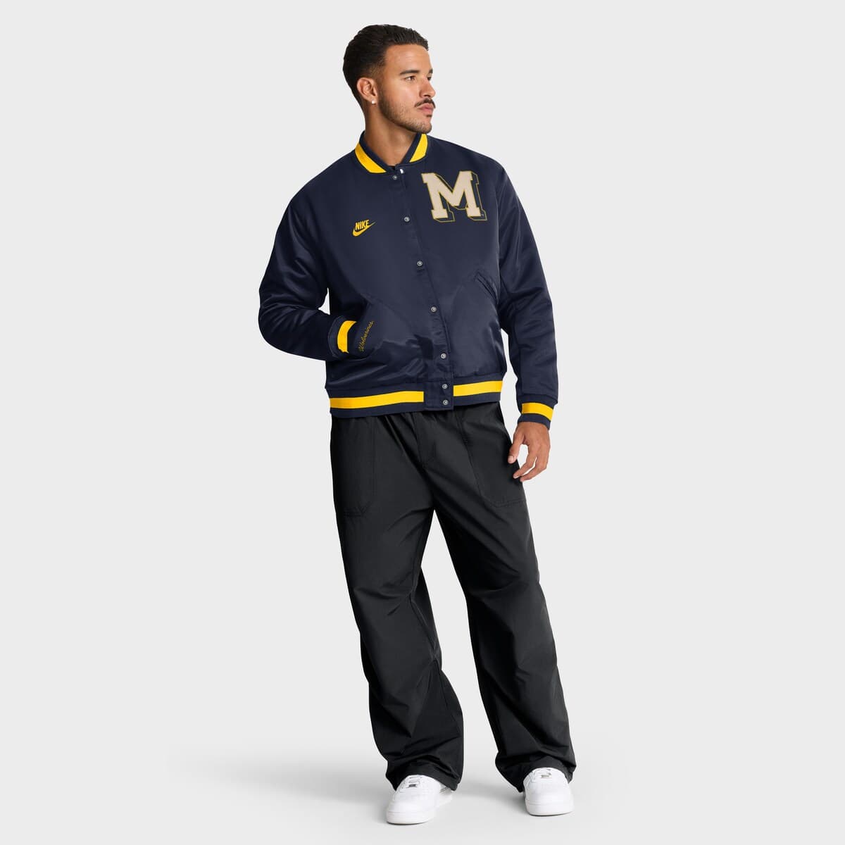Nike Men's Nike Navy Michigan Wolverines Legacy Full-Snap Bomber