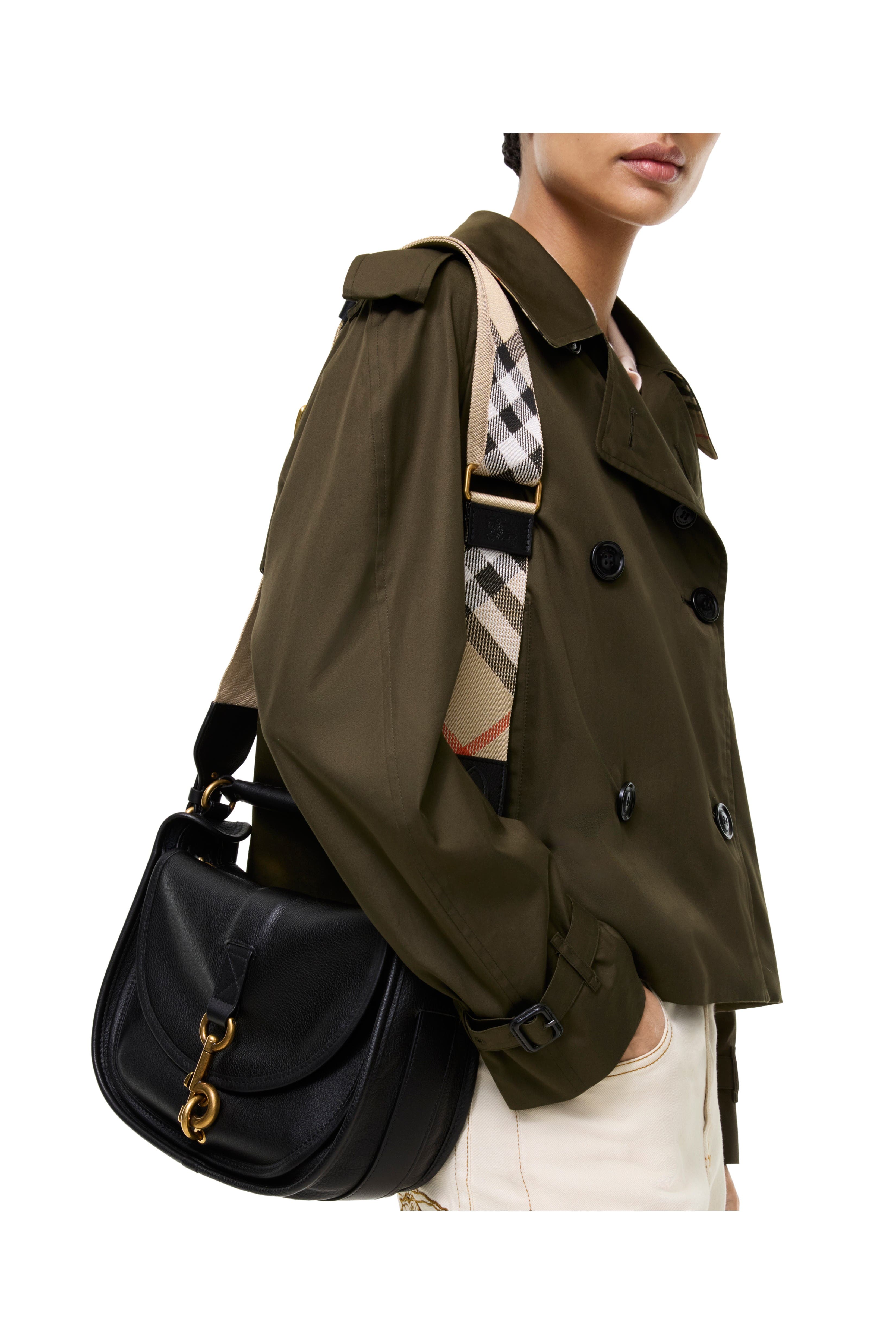 Burberry Small B Clip Messenger Bag, Alternate, color, Black
