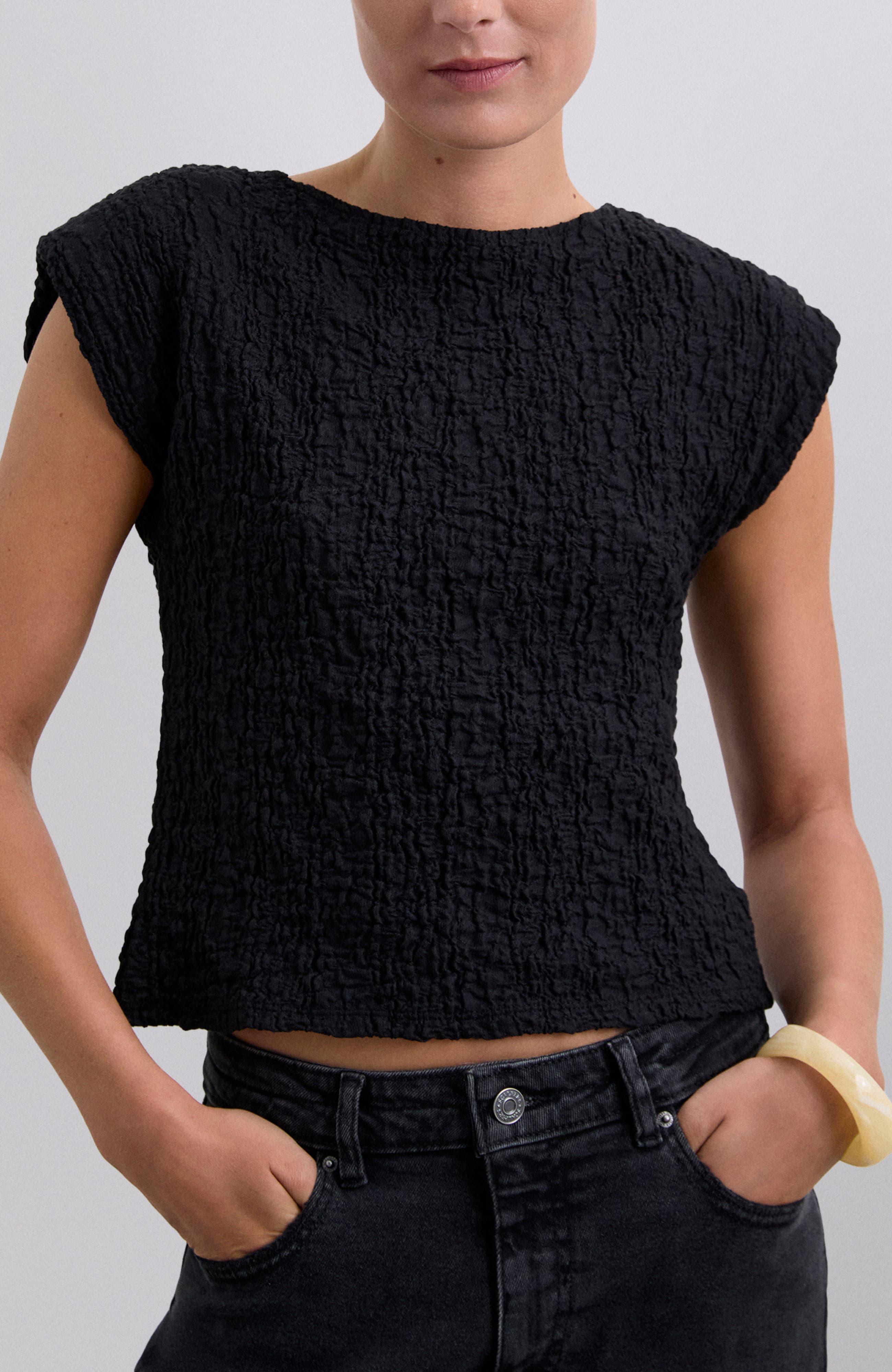 Wrinklepadded Tee