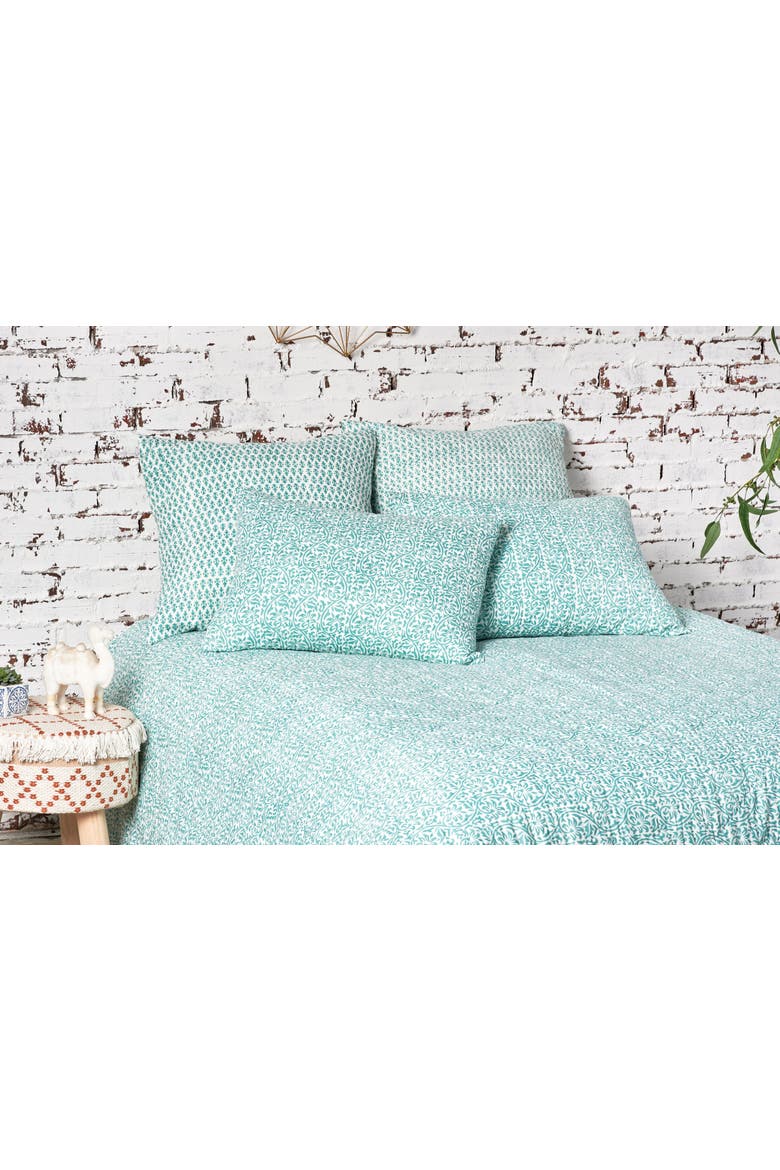 Gwen Quilt, Alternate, color, Blue