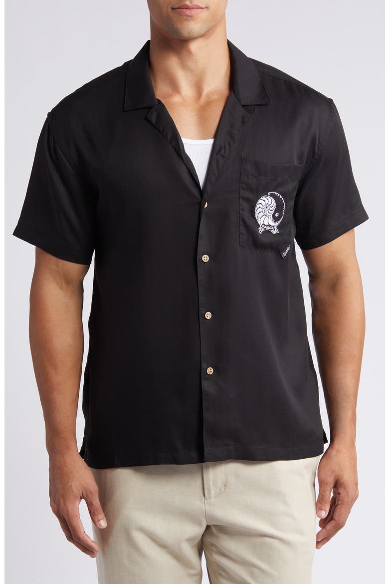 Yin & Yan Short Sleeve Button-Up Camp Shirt, Alternate, color, BLACK
