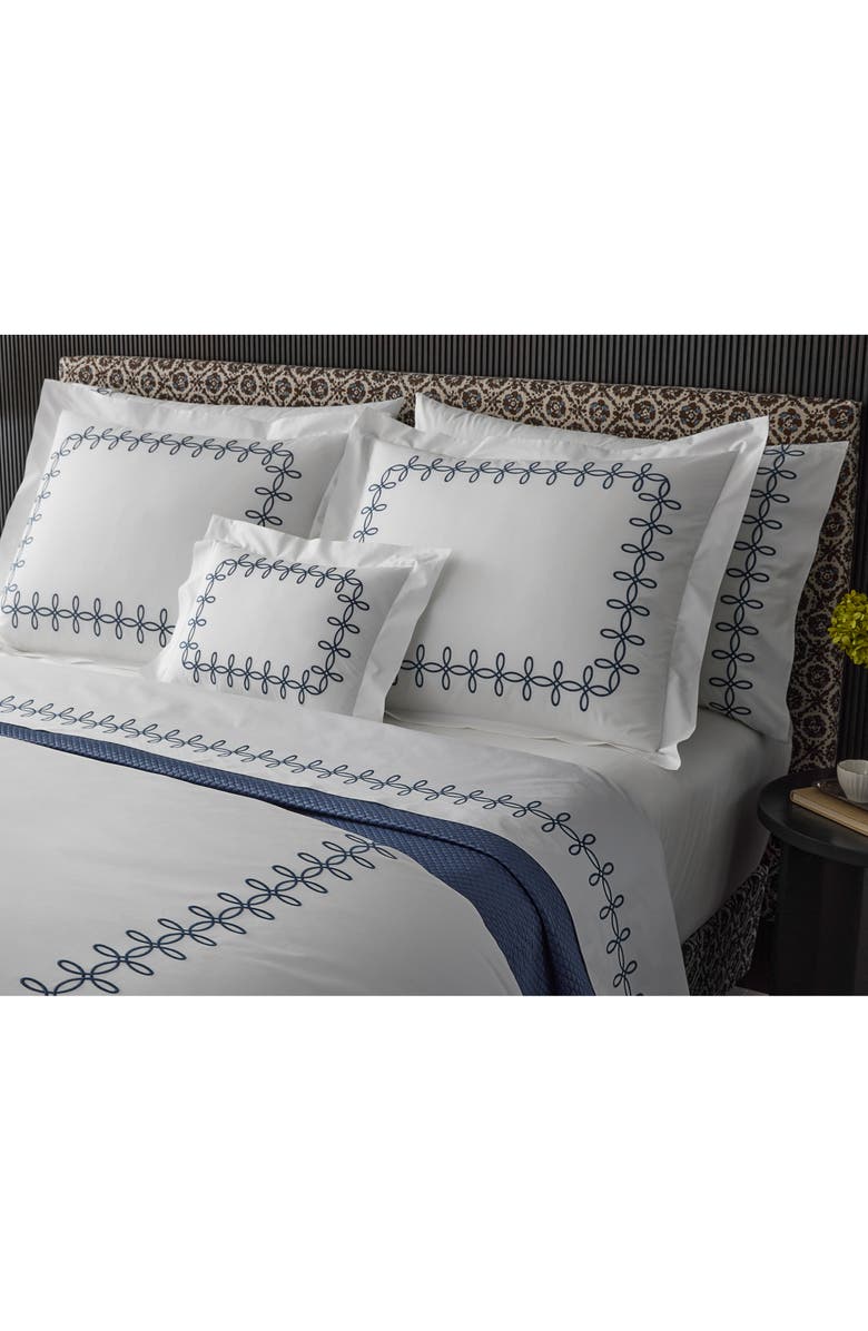 Matouk Gordian Knot 500 Thread Count Cotton Percale Flat Sheet, Alternate, color, Truffle