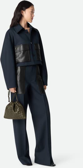 ショルダーバッグ・ポシェット BOTTEGA VENETA DUSTBAG MEDIUM SHOULDER BAG I Bottega Veneta Medium Dustbag Intrecciato Leather Shoulder
