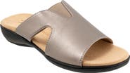 Trotters Roxine Slide Sandal