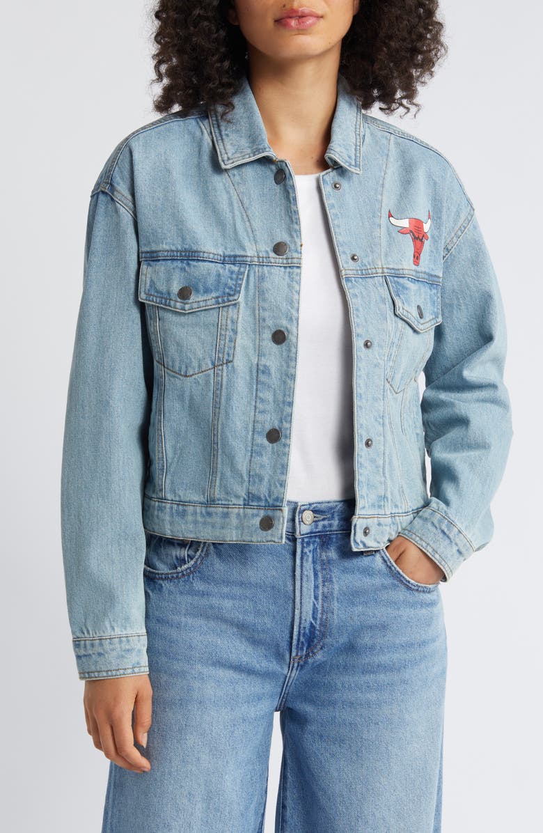 WEAR by Erin Andrews Women's WEAR by Erin Andrews Chicago Bulls Full-Snap Denim Jacket, Main, color, Denim