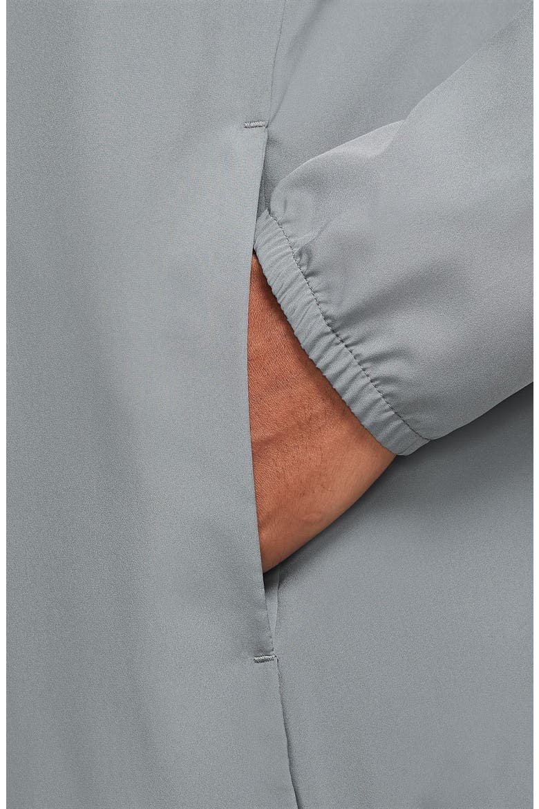 Form Dri-FIT Versatile Jacket, Alternate, color, 084 SMKGRY/REFSIL