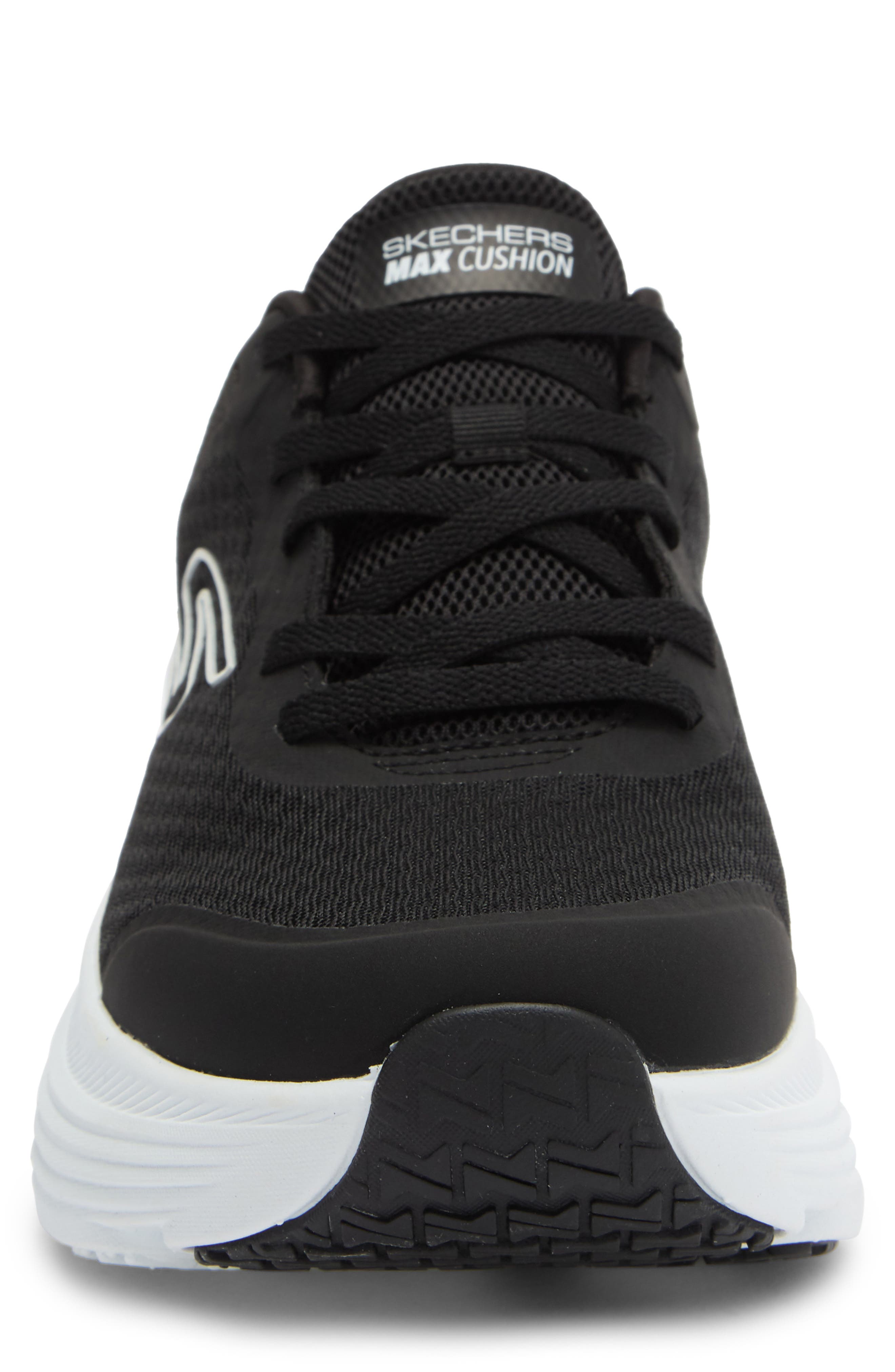 Max Cushioning Endeavour Running Shoe, Alternate, color, BLACK/ WHITE