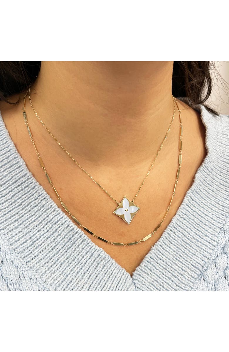 The Lovery Fine Jewelry Mother of Pearl Luxe Flower Necklace, Alternate, color, Mother Of Pearl