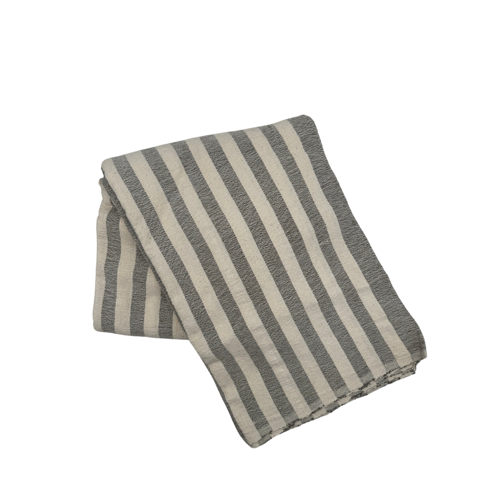 Kd Weave Large Stripe Tablecloth In Gray