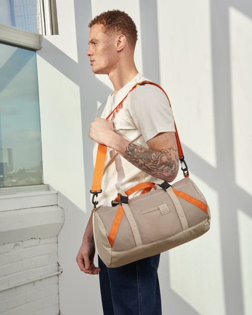 UNITED BY BLUE UNITED BY BLUE (RE)ACTIVE 16L MINI DUFFLE